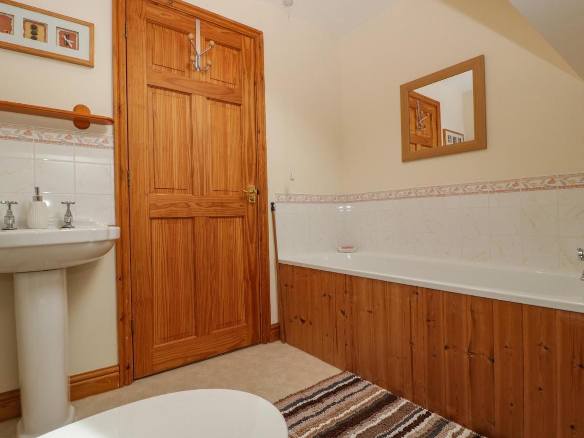 Whitlow Lodge Annex Gloucester Extérieur photo